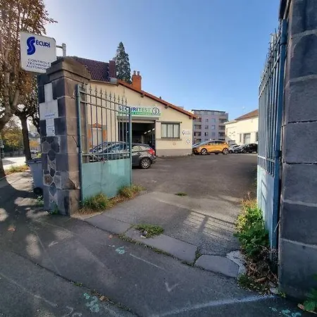 Le Claussat #hypercentre #parking